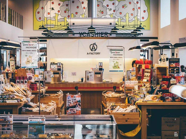 招牌土特產(chǎn)門(mén)店裝修設(shè)計(jì)效果圖